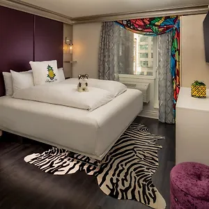 Staypineapple, An Artful Hotel, Midtown 4* New York
